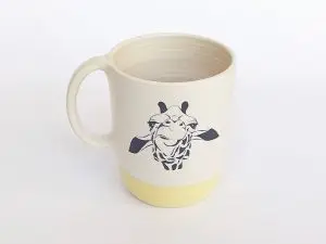 Taza L jirafa amarillo